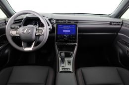 Lexus LBX