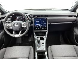 Lexus LBX