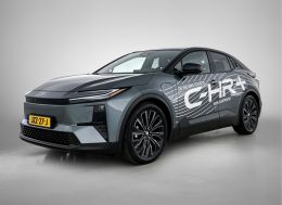 Toyota C-HR+