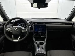 Lexus LBX