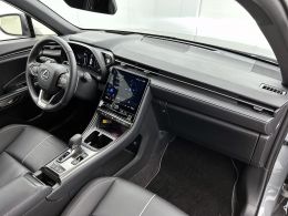 Lexus LBX