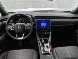 Lexus LBX