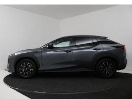 Lexus RZ