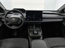 Toyota C-HR+