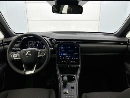 Lexus LBX