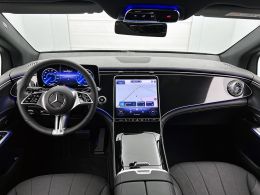 Mercedes-Benz EQE_SUV