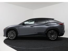Lexus RZ