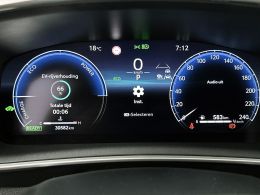 Toyota Corolla_Touring_Sports