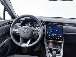 Lexus LBX