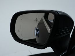 Mercedes-Benz EQE_SUV