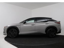Lexus RZ