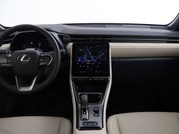 Lexus LBX