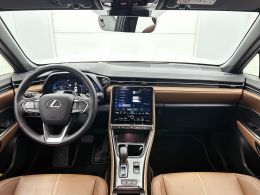 Lexus LBX