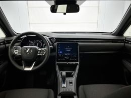 Lexus LBX