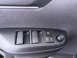 Mazda 2_Hybrid