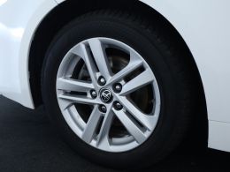 Toyota Corolla_Touring_Sports