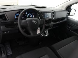 Toyota PROACE_Electric_Worker