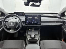 Toyota C-HR+
