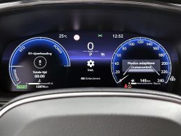 Toyota Corolla_Touring_Sports