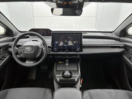 Toyota C-HR+
