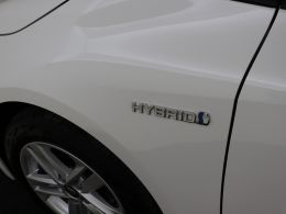 Toyota Corolla_Touring_Sports