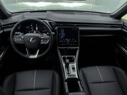 Lexus LBX