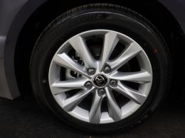 Toyota Corolla_Touring_Sports