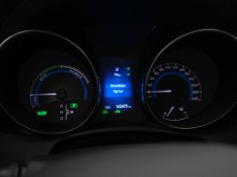 Toyota Auris_Touring_Sports
