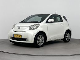 Toyota iQ