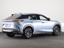 Lexus RZ