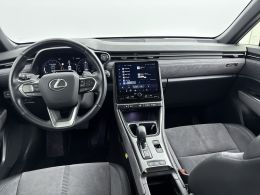 Lexus LBX