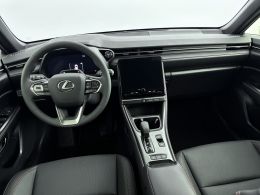 Lexus LBX