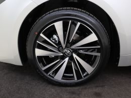 Toyota Corolla_Touring_Sports