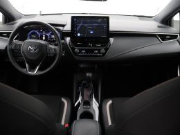 Toyota Corolla_Touring_Sports