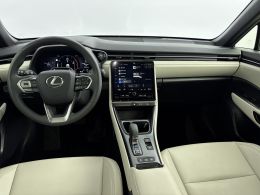 Lexus LBX