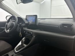 Mazda 2_Hybrid