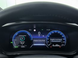 Toyota Corolla_Touring_Sports