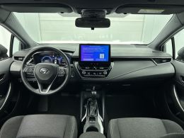 Toyota Corolla_Touring_Sports