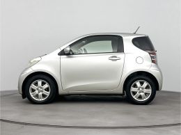 Toyota iQ