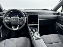 Lexus LBX