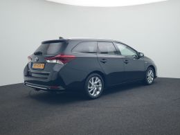 Toyota Auris_Touring_Sports
