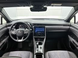 Lexus LBX