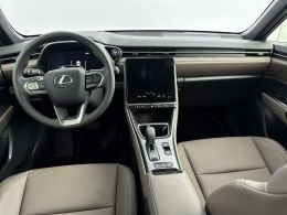 Lexus LBX