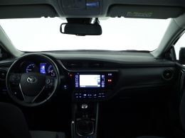 Toyota Auris_Touring_Sports