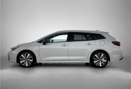 Toyota Corolla_Touring_Sports