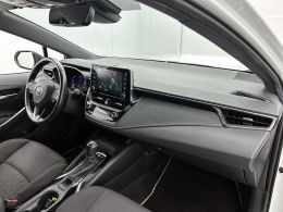 Toyota Corolla_Touring_Sports