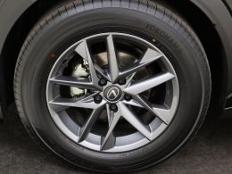 Lexus LBX