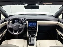 Lexus LBX