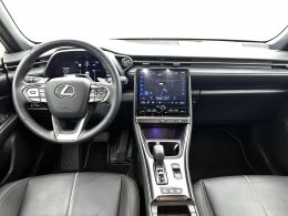 Lexus LBX