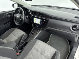 Toyota Auris_Touring_Sports